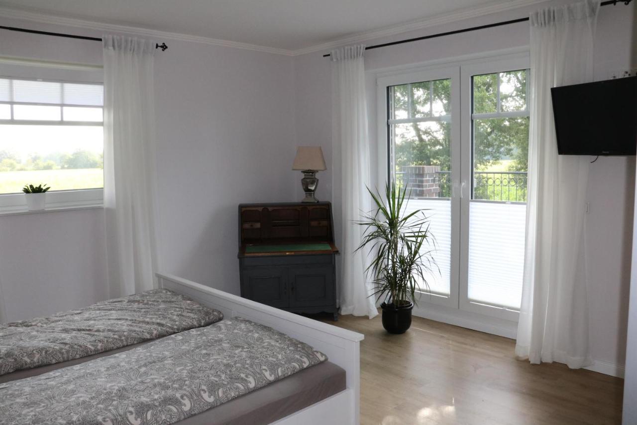 Ferienwohnung Am Schippstroth Wiefelstede Ngoại thất bức ảnh